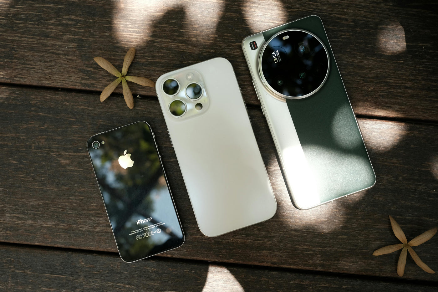 Galaxy AI vs. Apple Intelligence: The 2026 Showdown for Your Pocket