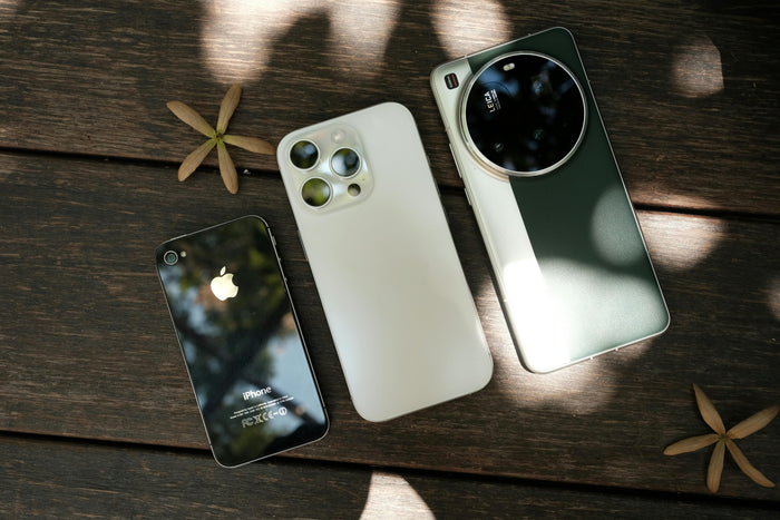 Galaxy AI vs. Apple Intelligence: The 2026 Showdown for Your Pocket