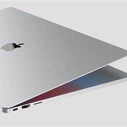 Silver MacBook Air (2024, 13″)