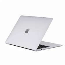 Silver MacBook Air (2020, 13″)